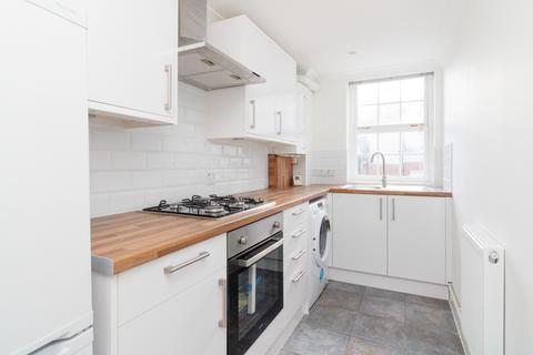 1 bedroom ground floor flat for sale, Station Road West