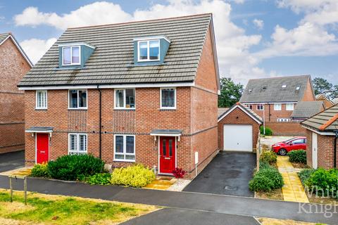 3 bedroom semi-detached house for sale, Fullbrook Avenue, Reading RG7