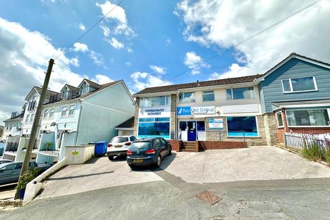 2 bedroom apartment to rent, Maudlin Drive, Teignview Veterinary Group Maudlin Drive, TQ14