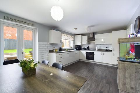 4 bedroom detached house for sale, Swannington Drive Kingsway, Quedgeley, Gloucester, Gloucestershire, GL2