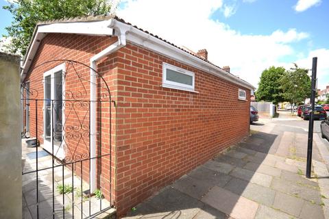 Bungalow for sale, Barlow Road, London