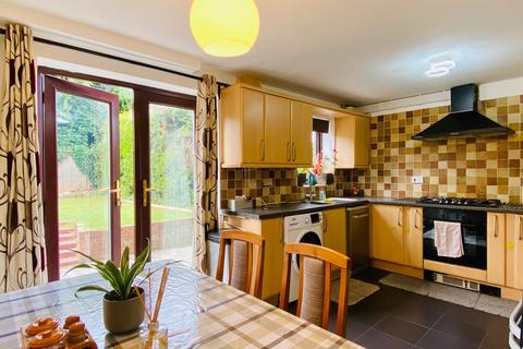 3 bedroom semi-detached house for sale, Thistledown Grove, Hampton Dene , Hereford, HR1