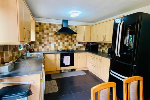 3 bedroom semi-detached house for sale, Thistledown Grove, Hampton Dene , Hereford, HR1