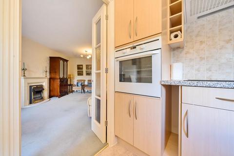 1 bedroom retirement property for sale, Newbury,  Berkshire,  RG14