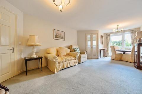 1 bedroom retirement property for sale, Newbury,  Berkshire,  RG14