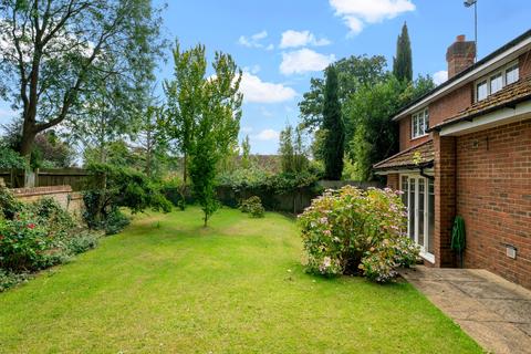 5 bedroom detached house for sale, Old Oak Close, Cobham, KT11