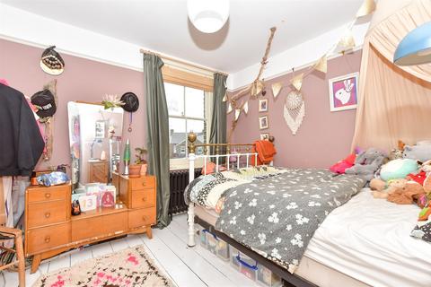 10 Beatrice Road, Margate, CT9 5SN