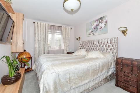 3 bedroom end of terrace house for sale, St. Lawrence Crescent, Coxheath, Maidstone, Kent