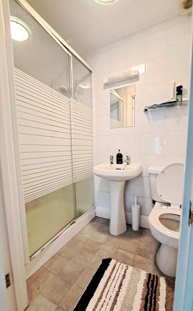 Ensuite Shower Room