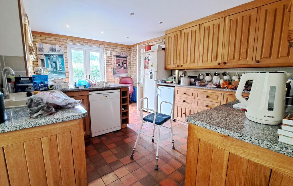 Kitchen/Breakfast Room