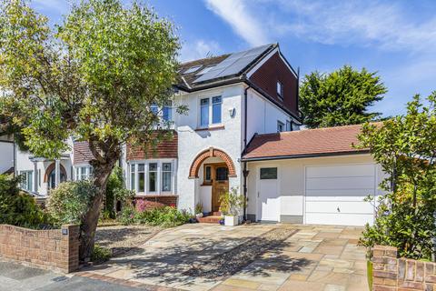 undefined, Riverside Close, Kingston Upon Thames, KT1