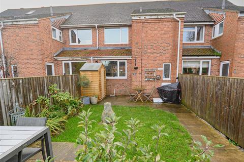 30 Dorts Crescent, Church Fenton, Tadcaster, LS24 9RU
