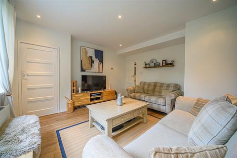 30 Dorts Crescent, Church Fenton, Tadcaster, LS24 9RU