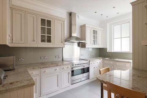 3 bedroom flat for sale, Mount Street, Mayfair, London, W1K