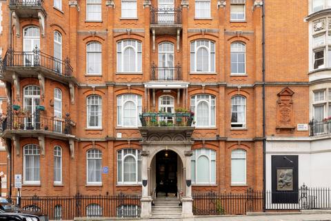 3 bedroom flat for sale, Mount Street, Mayfair, London, W1K