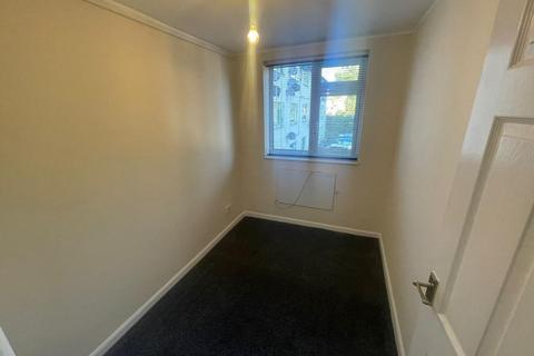 2 bedroom flat to rent, Belstead Avenue, Ipswich IP2