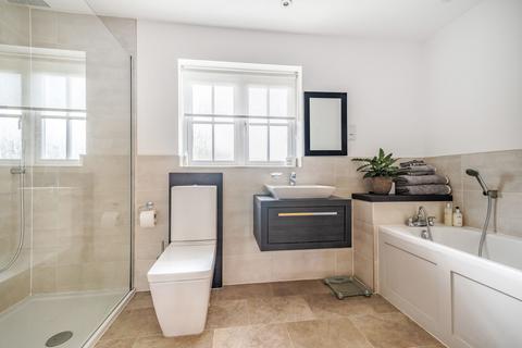 8 Hunsdon Close, Eastchurch, Sheerness, ME12 4AU