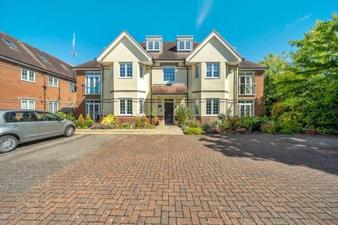 2 bedroom flat for sale, Newbury,  Berkshire,  RG14