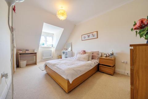 2 bedroom flat for sale, Newbury,  Berkshire,  RG14