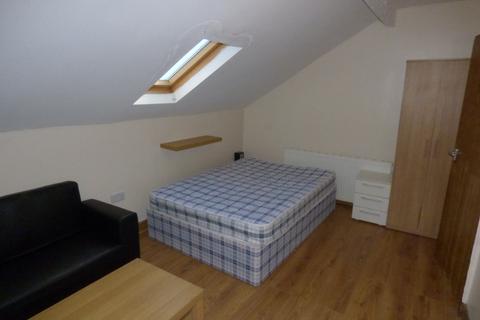 undefined, Tempest Road, Leeds LS11