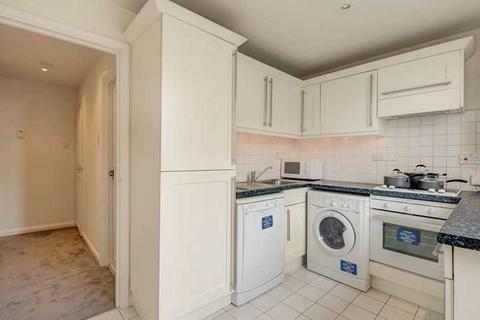 2 bedroom apartment to rent, London SW3