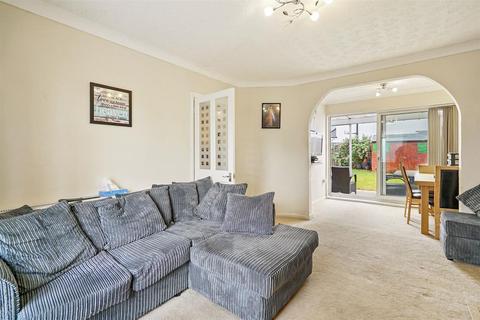 2 bedroom end of terrace house for sale, Heathway, Dagenham, Essex