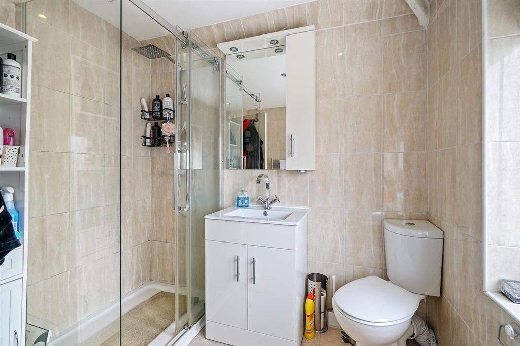 Bathroom / shower