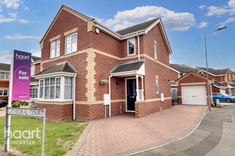 3 bedroom detached house for sale, Cathedral Court, Dunsville, Doncaster