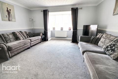 3 bedroom detached house for sale, Cathedral Court, Dunsville, Doncaster