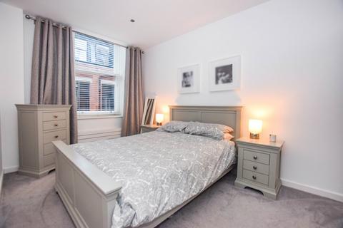 1 bedroom flat for sale, 15 Manera Apartments, 46 King Street West, Deansgate, Manchester City Centre, M3