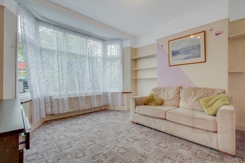 3 bedroom semi-detached house for sale, Oakwood Crescent, Greenford UB6