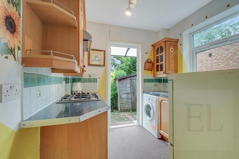 3 bedroom semi-detached house for sale, Oakwood Crescent, Greenford UB6