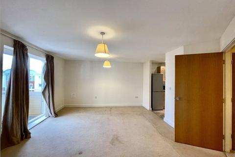 2 bedroom apartment for sale, Reynolds Avenue, Redhill, Surrey