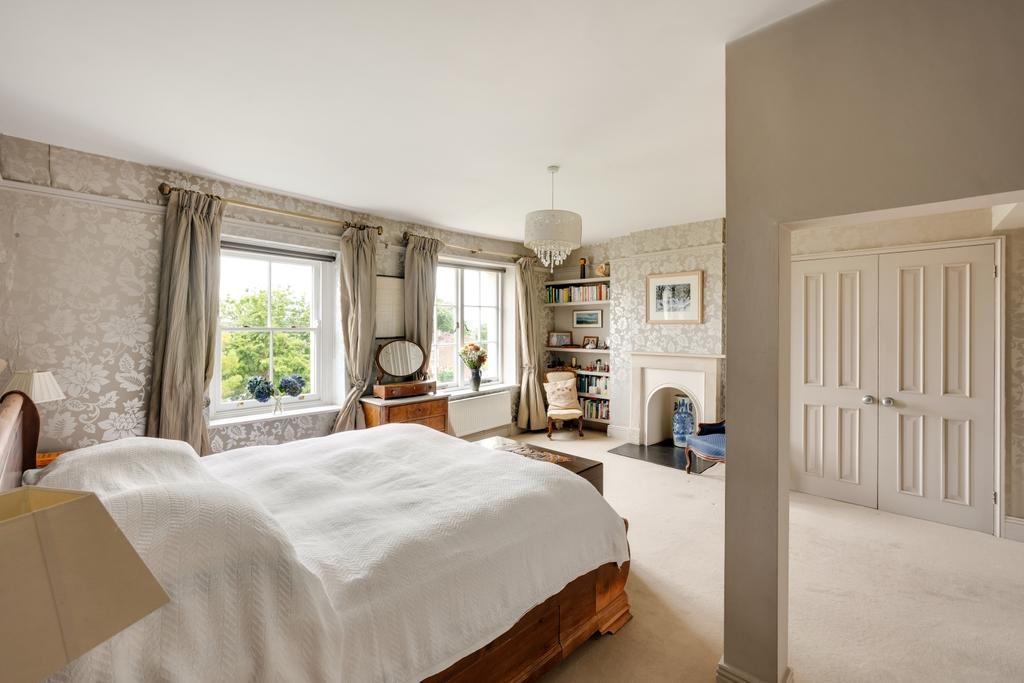 Principal bedroom
