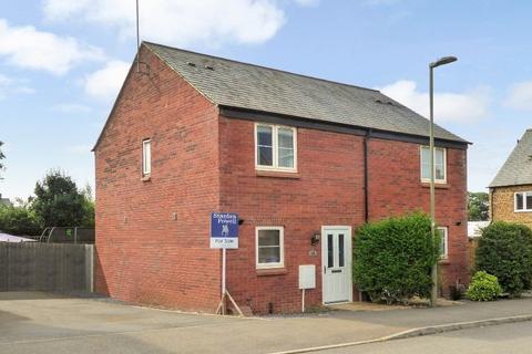 2 bedroom semi-detached house for sale, Nickling Road, Banbury