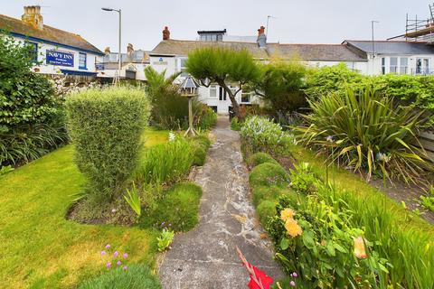4 bedroom end of terrace house for sale, South Terrace, Penzance, TR18 4DP
