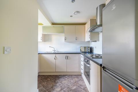 2 bedroom flat for sale, Montgomery Avenue, Far Headingley, Leeds, LS16