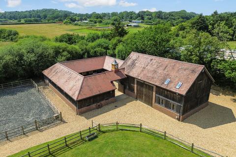 Property for sale, SWANMORE - EQUESTRIAN PROPERTY