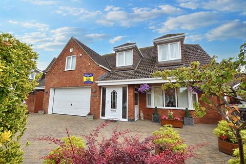 3 bedroom detached house for sale, Veronica Close, Skegness, PE25