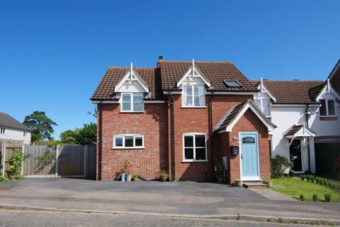 4 bedroom end of terrace house for sale, Noyes Avenue, Laxfield, Suffolk