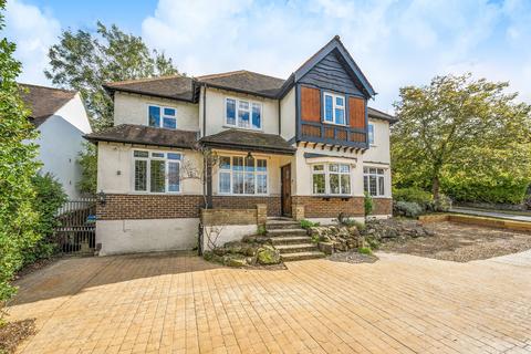 99 Hartley Down, Purley, CR8 4ED