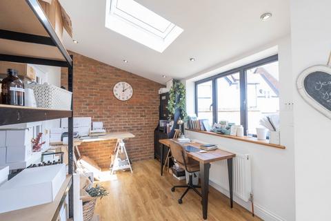 85 Cornelius Vale, Chelmsford, CM2 6GY