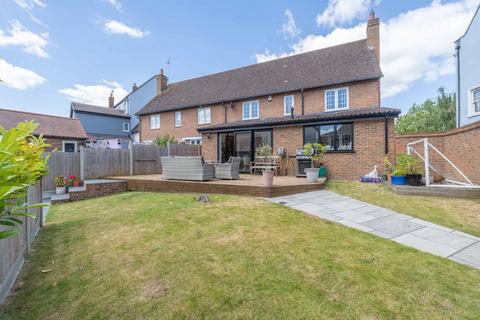 85 Cornelius Vale, Chelmsford, CM2 6GY