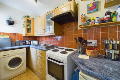 1 bedroom apartment for sale, London Road, Cheltenham, Gloucestershire, GL52