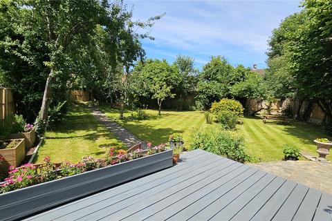 26 Cavendish Gardens, Romford, RM6 6SA