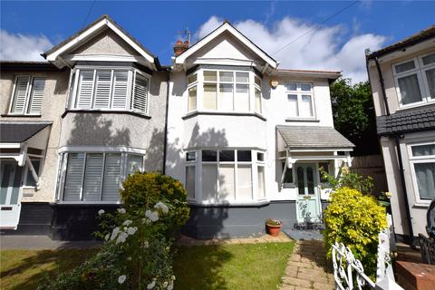 26 Cavendish Gardens, Romford, RM6 6SA