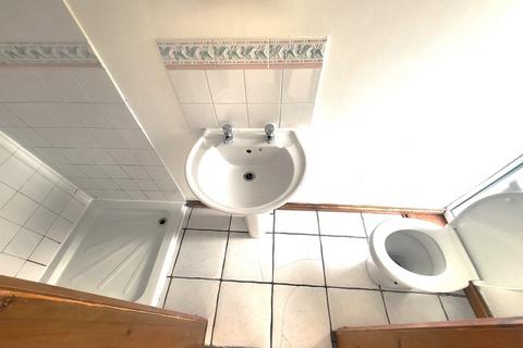 undefined, Hillcrest Avenue, Leeds LS7