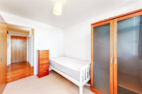 3 bedroom apartment to rent, Uxbridge Road, London, UK, W5