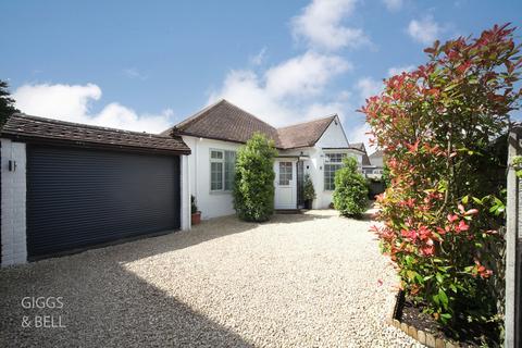 3 bedroom detached bungalow for sale, St. Thomas's Road, Luton, Bedfordshire, LU2