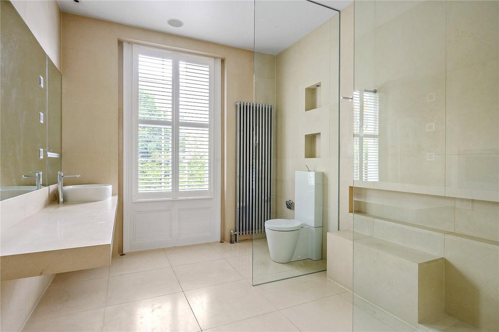 En Suite Shower Room